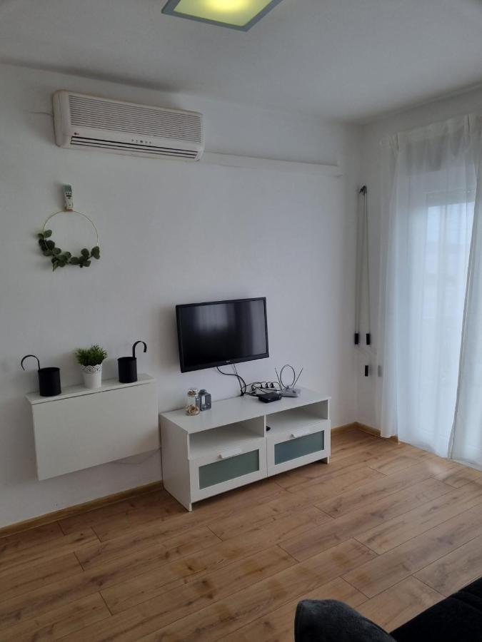 Apartmani Mali Selce Eksteriør bilde
